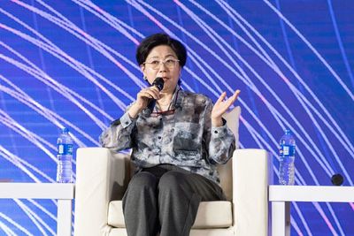 如何更好地為拍電影服務,影視基地不能滿足于只當攝影棚